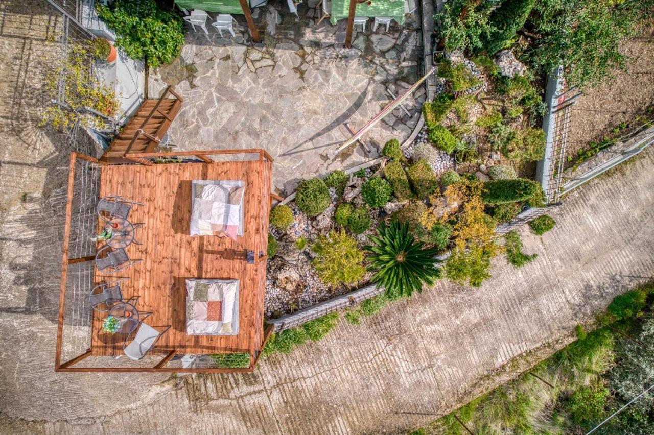 Magical View Studios Asproneri, 卡梅纳维洛拉 外观 照片